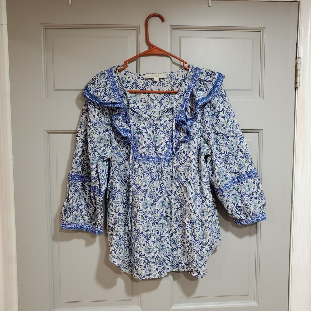Loft Women Floral Ruffle Blouse Medium Blue White Cottagecore Prairie Front Tie
